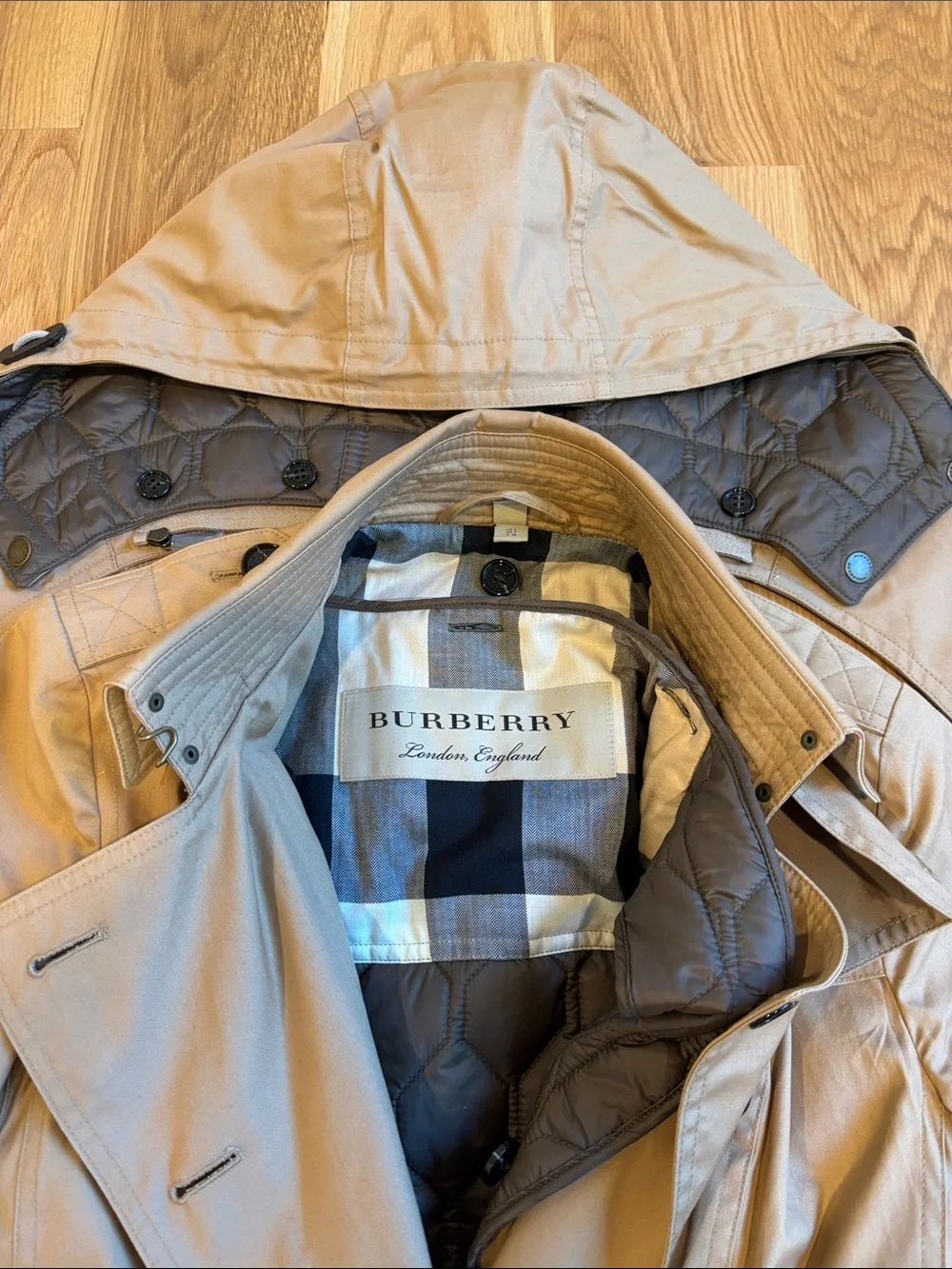 Burberry Tan Double-Breasted Trench Coat with Detachable Hood - Picture 2 of 13